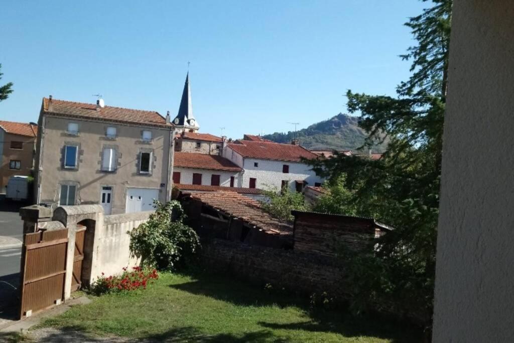 Apartament Chez Fabienne T1 Le Breuil-sur-Couze Zewnętrze zdjęcie