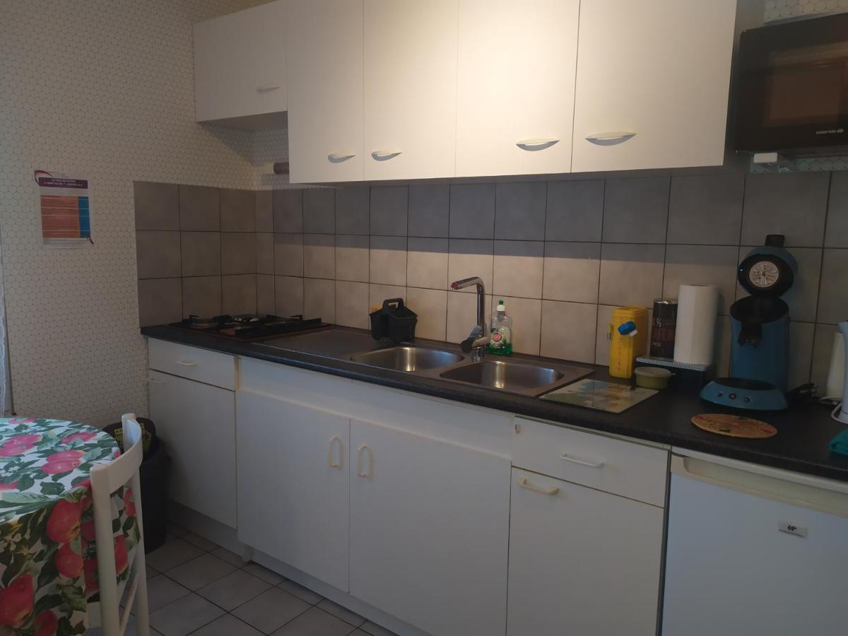 Apartament Chez Fabienne T1 Le Breuil-sur-Couze Zewnętrze zdjęcie