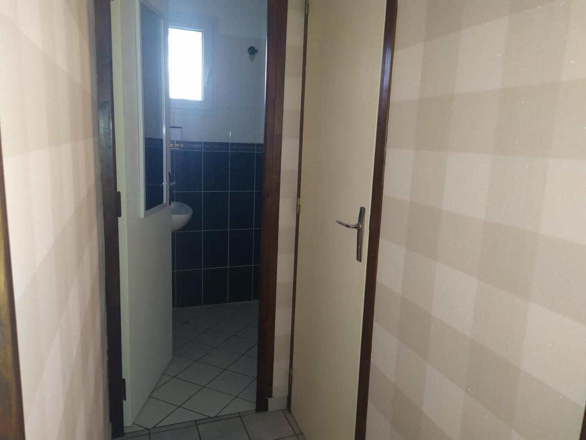 Apartament Chez Fabienne T1 Le Breuil-sur-Couze Zewnętrze zdjęcie